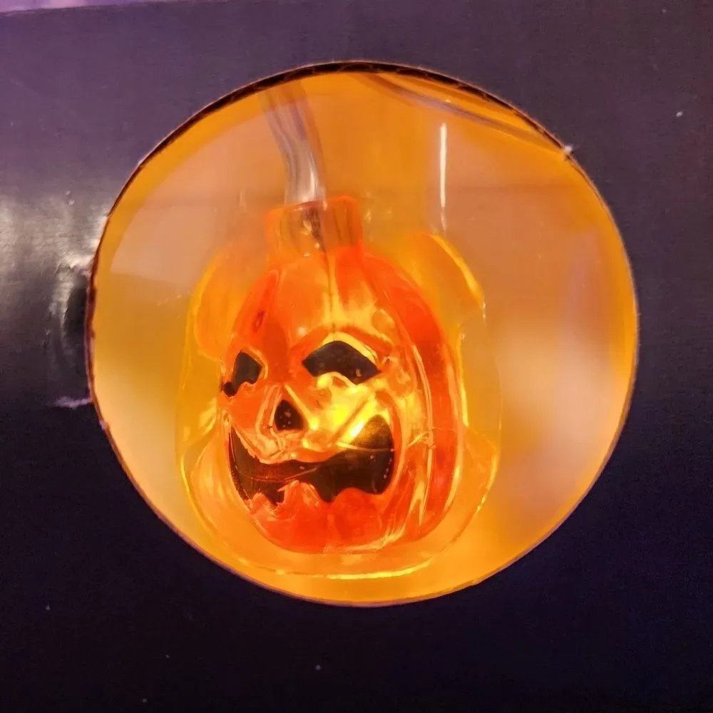 NEW Spooky String Lights 4ft lighted Bats, Spiders, Ghosts, Pumpkins & Skulls